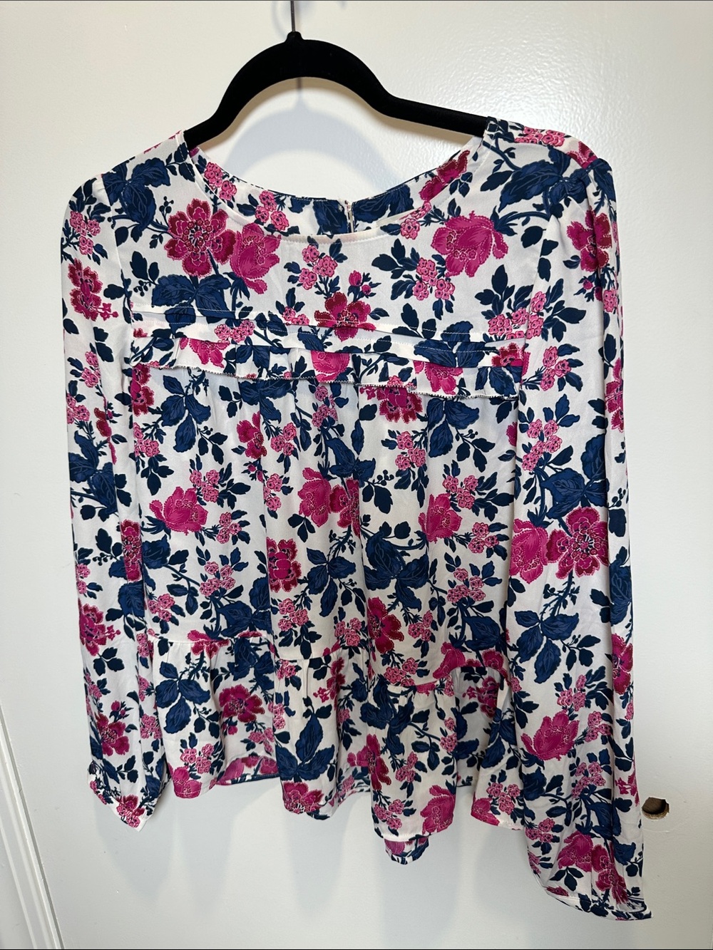 LOFT White Blouse with Pink & Navy Floral Print (19)